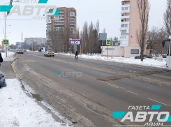 «Лежачий полицейский» возле аварийной «зебры» на Степной в Волгодонске станет еще шире «Лежачий полицейский» возле аварийной «зебры» на Степной в Волгодонске станет еще шире