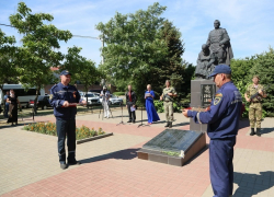 Землю с братских могил Волгодонска отправили в главный храм Вооруженных сил Землю с братских могил Волгодонска отправили в главный храм Вооруженных сил