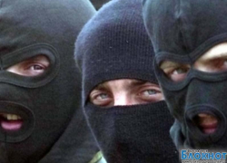 Трое вооруженных мужчин напали на колбасный цех «Элита» Трое вооруженных мужчин напали на колбасный цех «Элита»
