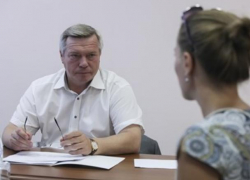 Голубев выделил дополнительные средства для отстающего в строительстве спортзала Волгодонского района Голубев выделил дополнительные средства для отстающего в строительстве спортзала Волгодонского района