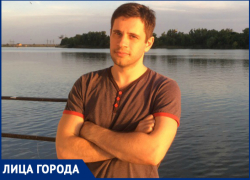 «В своем романе я не рушил родной город, а фактически восстанавливал из пепла»: писатель-фантаст Виктор Лебедев «В своем романе я не рушил родной город, а фактически восстанавливал из пепла»: писатель-фантаст Виктор Лебедев