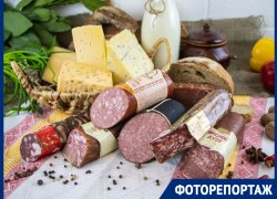 Деликатесы к новогоднему столу предлагает магазин «Вкусы Беларуси» Деликатесы к новогоднему столу предлагает магазин «Вкусы Беларуси»