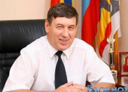 Фирсов призвал к бойкоту «Мастера Слойкина», а потом отказался от своих слов (видео) Фирсов призвал к бойкоту «Мастера Слойкина», а потом отказался от своих слов (видео)