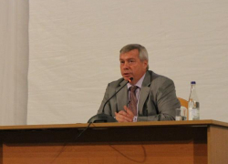 «Развернуть мозги»: Губернатор призвал депутатов Востока РО изменить отношение к благоустройству на встрече в Волгодонске «Развернуть мозги»: Губернатор призвал депутатов Востока РО изменить отношение к благоустройству на встрече в Волгодонске