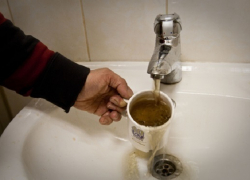 Роспотребнадзор посоветовал волгодонцам отстаивать воду из-под крана Роспотребнадзор посоветовал волгодонцам отстаивать воду из-под крана