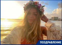 Одна из самых сексуальных пловчих мира Юлия Ефимова отмечает день рождения Одна из самых сексуальных пловчих мира Юлия Ефимова отмечает день рождения