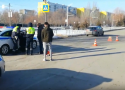 «Лада Веста» сбила двух пешеходов на «зебре» на проспекте Курчатова «Лада Веста» сбила двух пешеходов на «зебре» на проспекте Курчатова