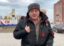 «Сделаем Волгодонск лучше»: Главред «Блокнота» Олег Пахолков поздравил волгодонцев с наступающим Новым годом «Сделаем Волгодонск лучше»: Главред «Блокнота» Олег Пахолков поздравил волгодонцев с наступающим Новым годом