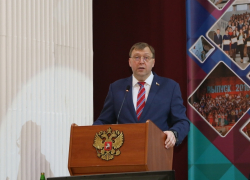 У Волгодонска есть особое предназначение в судьбе области, - Александр Ищенко У Волгодонска есть особое предназначение в судьбе области, - Александр Ищенко