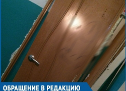 Непристойные записи на выброшенной в подъезде двери заставляют краснеть и злиться волгодонцев Непристойные записи на выброшенной в подъезде двери заставляют краснеть и злиться волгодонцев