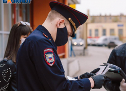 Волгодонцы продолжают игнорировать масочный режим в общественном транспорте Волгодонцы продолжают игнорировать масочный режим в общественном транспорте