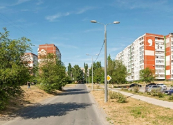 В конце 80-х дома в новой части Волгодонска украсили огромные знаки препинания В конце 80-х дома в новой части Волгодонска украсили огромные знаки препинания