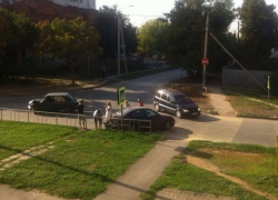 Еще одно серьезное ДТП произошло в старой части Волгодонска Еще одно серьезное ДТП произошло в старой части Волгодонска