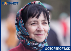 2500 волгодонцев пришли на концерт в честь пятилетия воссоединения Крыма с Россией 2500 волгодонцев пришли на концерт в честь пятилетия воссоединения Крыма с Россией