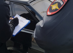 Купившему за 40 000 рублей права водителю вынесли приговор в Волгодонске Купившему за 40 000 рублей права водителю вынесли приговор в Волгодонске