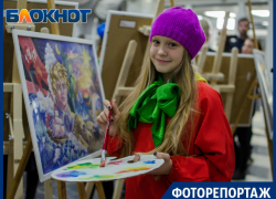 40-летие Детской художественной школы отметили ярким концертом и выставкой картин 40-летие Детской художественной школы отметили ярким концертом и выставкой картин