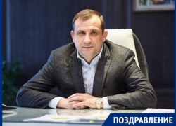 Коллеги сердечно поздравляют с днем рождения Сергея Николаевича Змиевского Коллеги сердечно поздравляют с днем рождения Сергея Николаевича Змиевского