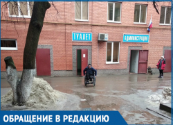 Инвалида колясочника не впустили в туалет на рынке «Машенька» Инвалида колясочника не впустили в туалет на рынке «Машенька»