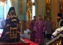 «Рад приехать на славную донскую землю»: епископ Антоний совершил первый молебен в Волгодонске «Рад приехать на славную донскую землю»: епископ Антоний совершил первый молебен в Волгодонске