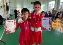 Юные спортсмены из Волгодонска стали чемпионами открытого первенства по боксу Юные спортсмены из Волгодонска стали чемпионами открытого первенства по боксу