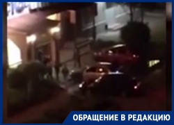 Ночные дискотеки возле магазина «Космос» не дают спать волгодонцам Ночные дискотеки возле магазина «Космос» не дают спать волгодонцам