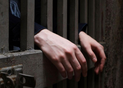 19-летний парень признался в убийстве матери двоих детей в поселке Южный 19-летний парень признался в убийстве матери двоих детей в поселке Южный