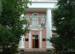Администрация Цимлянского района купит белый внедорожник Администрация Цимлянского района купит белый внедорожник