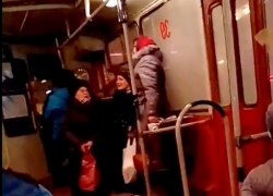 Волгодонцы хором спели украинскую песню в троллейбусе. ВИДЕО Волгодонцы хором спели украинскую песню в троллейбусе. ВИДЕО