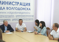 Глава администрации Волгодонска встретился с активной городской молодежью Глава администрации Волгодонска встретился с активной городской молодежью