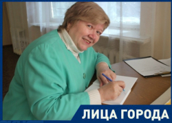 Поэтесса из Волгодонска Ирина Шимко готовит частушки на чемпионат мира по футболу Поэтесса из Волгодонска Ирина Шимко готовит частушки на чемпионат мира по футболу