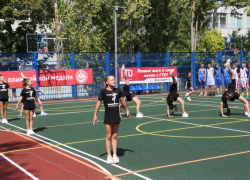 В Волгодонске открыли новую спортплощадку для 5 видов массовых игр В Волгодонске открыли новую спортплощадку для 5 видов массовых игр
