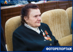 Специально для волгодонских ветеранов в городской администрации состоялся концерт Специально для волгодонских ветеранов в городской администрации состоялся концерт