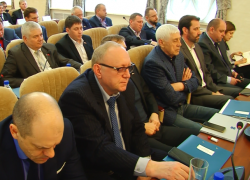 Волгодонские депутаты оценили работу женщины-градоначальника Ткаченко как удовлетворительную Волгодонские депутаты оценили работу женщины-градоначальника Ткаченко как удовлетворительную