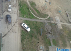 Наглость волгодонских водителей, или Мне и детская площадка не помеха Наглость волгодонских водителей, или Мне и детская площадка не помеха