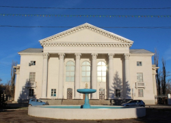 В Цимлянске отреставрируют исторический ДК в «Городке энергетиков» В Цимлянске отреставрируют исторический ДК в «Городке энергетиков»