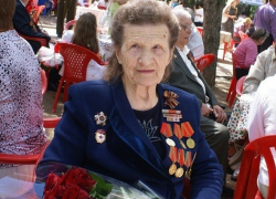 100-летняя ветеран ВОВ Ксения Паршукова из Волгодонска вылечилась от коронавируса 100-летняя ветеран ВОВ Ксения Паршукова из Волгодонска вылечилась от коронавируса