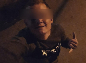20-летнего волгодонца со смертельным ранением нашли возле подъезда на Кошевого 20-летнего волгодонца со смертельным ранением нашли возле подъезда на Кошевого