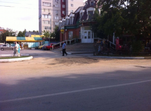 В старом городе кто-то потерял асфальт, - волгодонец В старом городе кто-то потерял асфальт, - волгодонец
