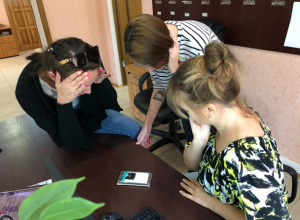 Новый фейк о женщине, просящей детей сфотографировать ее на фоне кустов, взбудоражил волгодонцев Новый фейк о женщине, просящей детей сфотографировать ее на фоне кустов, взбудоражил волгодонцев