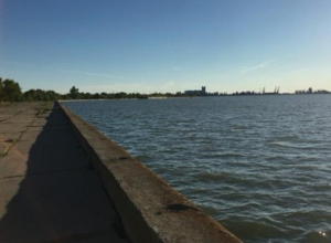 Еще на два сантиметра ниже стал уровень воды в Цимлянском водохранилище Еще на два сантиметра ниже стал уровень воды в Цимлянском водохранилище