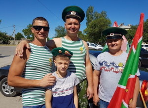 «Зеленые береты» Волгодонска празднуют 100-ую годовщину образования пограничных войск «Зеленые береты» Волгодонска празднуют 100-ую годовщину образования пограничных войск