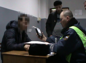 Житель Цимлянска устроил пьяное ДТП на угнанном автомобиле родственника Житель Цимлянска устроил пьяное ДТП на угнанном автомобиле родственника