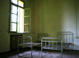 Студентку из Волгодонска пытались насильно увезти на лечение в психбольницу, - источник Студентку из Волгодонска пытались насильно увезти на лечение в психбольницу, - источник