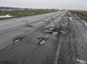 «Ощущение, что трассу Ростов-Волгодонск разбомбили»: Автомобилисты шокированы состоянием дороги «Ощущение, что трассу Ростов-Волгодонск разбомбили»: Автомобилисты шокированы состоянием дороги