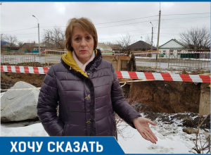 Ремонт коллектора грозит обвалом дороги и жилых домов на улице Степной в Волгодонске Ремонт коллектора грозит обвалом дороги и жилых домов на улице Степной в Волгодонске