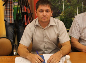 31-летний депутат Сергей Ильин владеет огромными земельными участками и большим автопарком 31-летний депутат Сергей Ильин владеет огромными земельными участками и большим автопарком