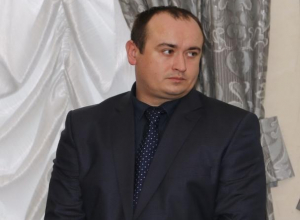 Мельников подписал заявление об увольнении Шайтана Мельников подписал заявление об увольнении Шайтана