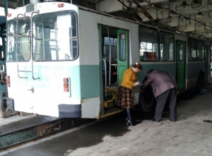Троллейбусный парк Волгодонска проверили на готовность к осенне-зимнему периоду Троллейбусный парк Волгодонска проверили на готовность к осенне-зимнему периоду