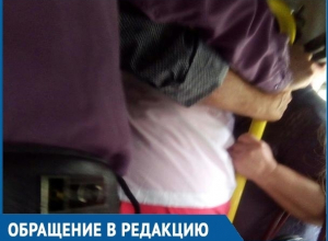 «Как селёдка в бочке»: Участник торжеств 9 мая в Волгодонске рассказал о толкотне в общественном транспорте «Как селёдка в бочке»: Участник торжеств 9 мая в Волгодонске рассказал о толкотне в общественном транспорте