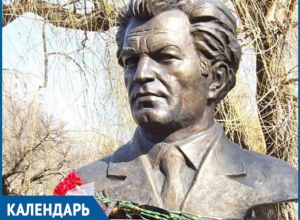 12 лет назад в этот день состоялось торжественное открытие памятника и бульвара Александра Тягливого 12 лет назад в этот день состоялось торжественное открытие памятника и бульвара Александра Тягливого